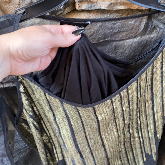 Beautiful hand embellished blouse - Picture 3 of 5